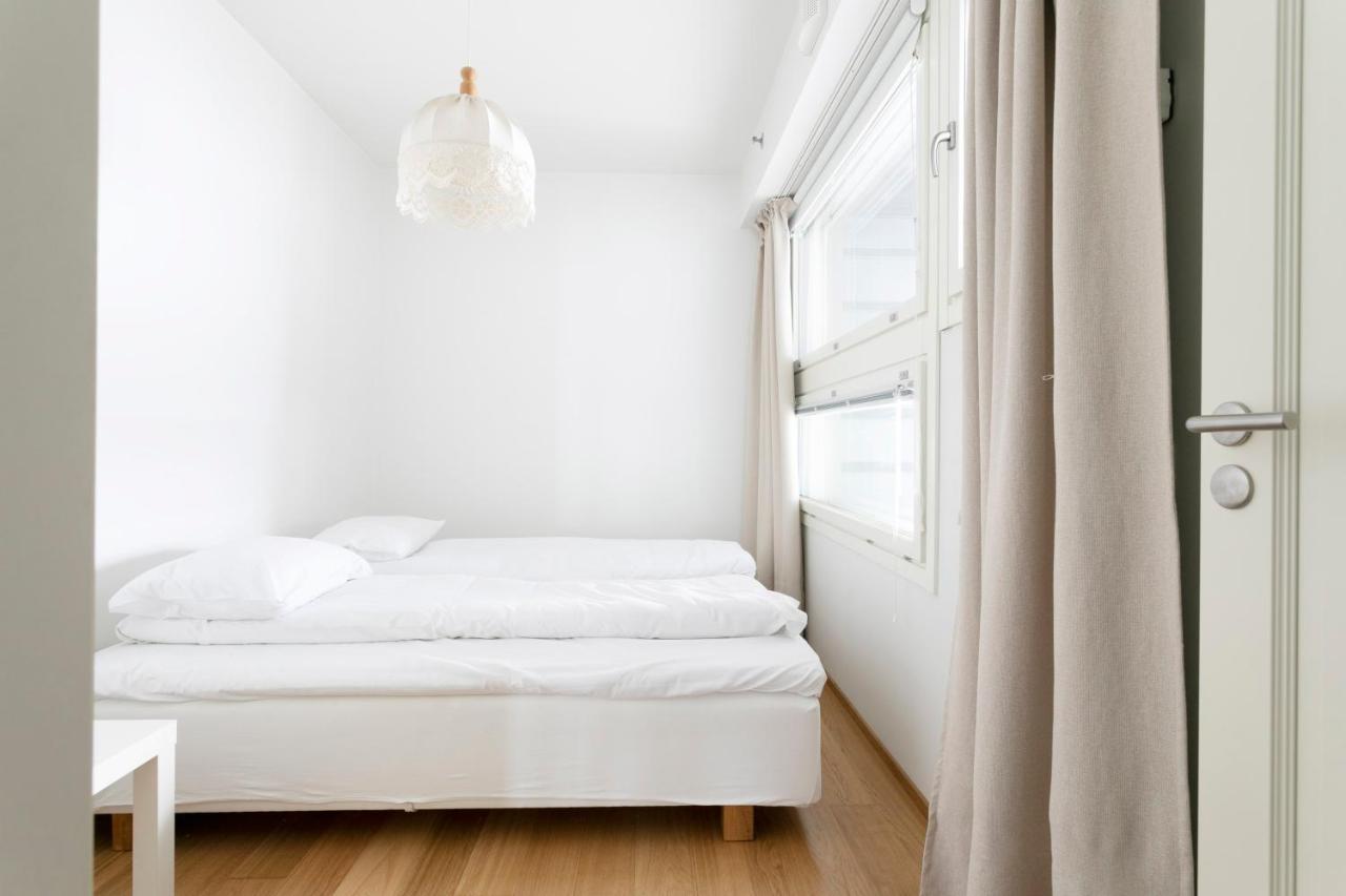 2Ndhomes Cozy 1Br Apartment With Balcony By The Central Station Хельсинки Экстерьер фото