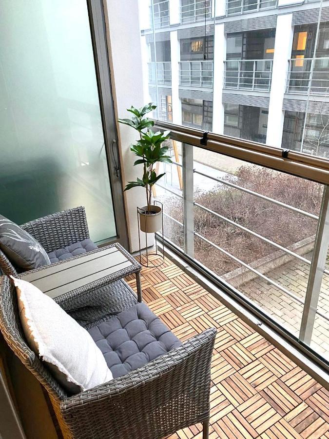 2Ndhomes Cozy 1Br Apartment With Balcony By The Central Station Хельсинки Экстерьер фото
